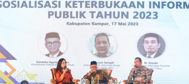 Suasana workshop di ruang sidang